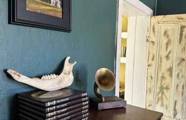 1900s Miner's cabin behind Tombstone Brewery - Foto 26