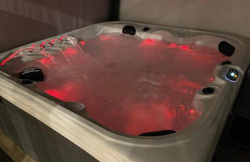 City Retreat, 2 Bed House with Cloudstream Hot Tub - Foto 12