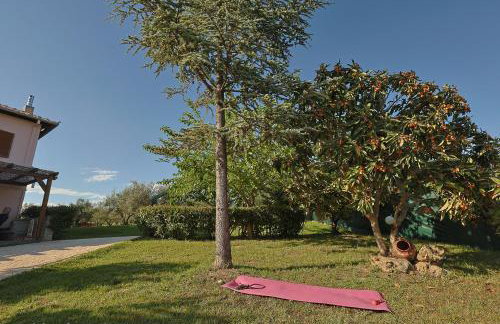 VILLA PEPONI Spacious Traditional Villa with Garden - BBQ & Private Parking - Photo 8