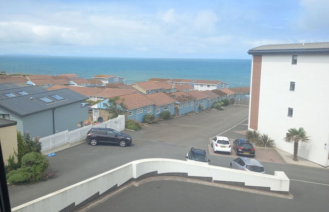 Inviting 2 Bed Apartment in Westwood ho - Foto 8