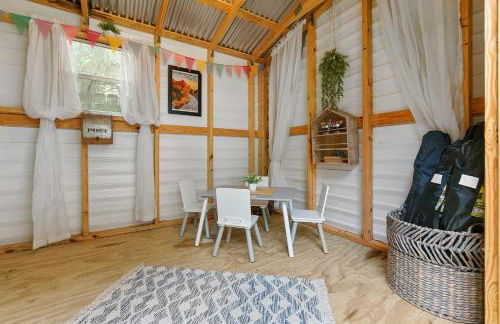 Secret Pool Cabana- Mins to Downtown and Beach - Foto 54