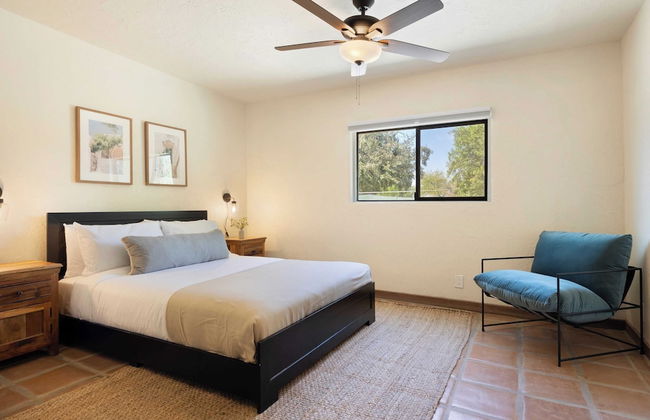 Sleeps 20! Architectural Mansion w/ Pool, Indoor Tennis Court, Game Room Starlight Estate by Avantstay - Foto 23