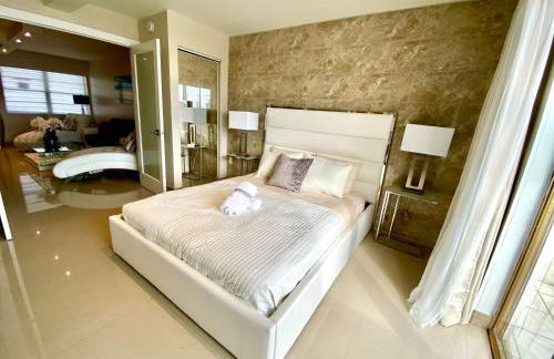 Premium Modern waterfront apartment with Miami Skyline view on the bay 5 mins drive to Miami Beach with free parking - Foto 19