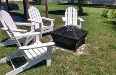 4BR Private Dock, Warm Spring Canal, Kayaks, Canoe - Photo 31