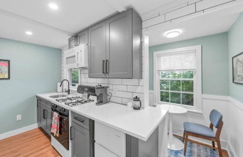 1803 Salem 1BR | Walk to Haunted Happenings - Foto 16