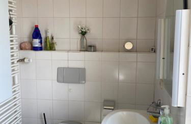 Modernes Stadthaus im Zentrum, 10 Betten 3 Schlafzimmer - Photo 8