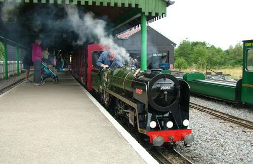 Lakeside-Dakota 3bed house 2bath parking M27 J5 Southampton Airport sleeps 6 - Foto 14