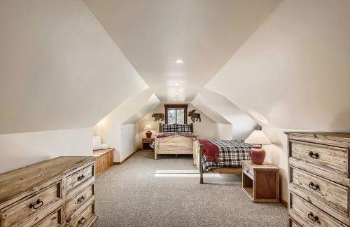 Idyllic Florissant Cabin with Patio and Hot Tub! - Foto 31