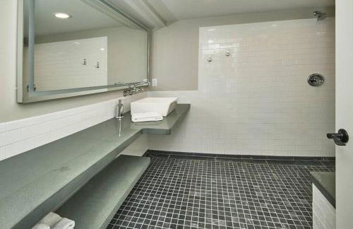 Craftsman Hideaway at the 1841 Farmhouse - Foto 25