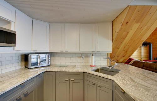 Dock and Fire Pit Lakefront Cabin in Deer River! - Foto 9