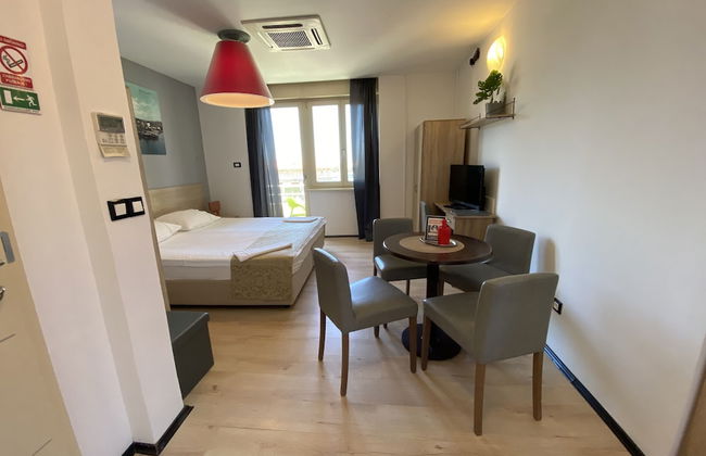 Integrated Hotel Arbia - Villa Magdalena - Foto 18