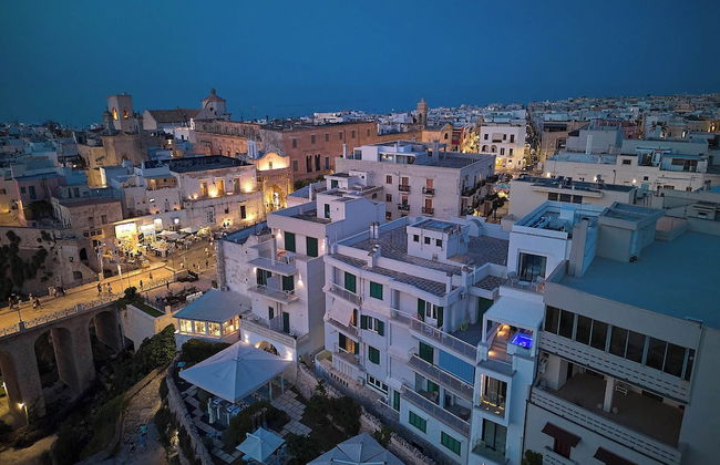 White Coast - Photo 72