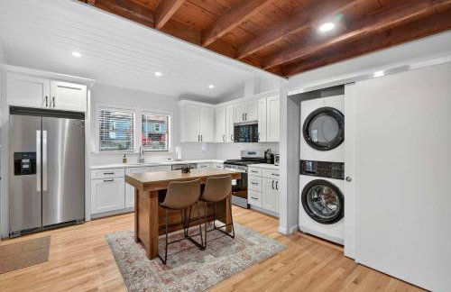 Cabin w River Access Fire Pit Grill WiFi & More - Foto 21