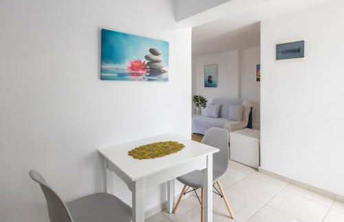 Lydia's West Apartment - Photo 32