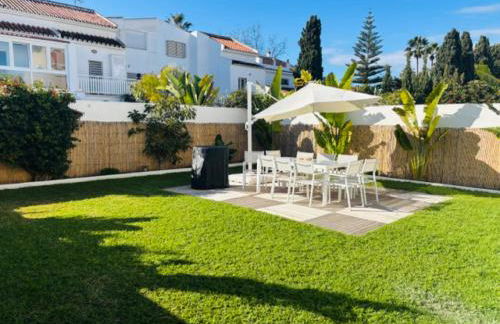 Luxurious And Modern Family Home - Photo 2