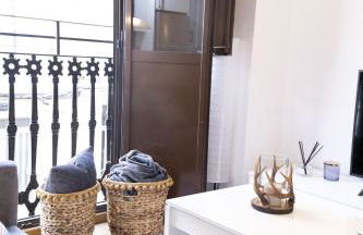 SingularStays Valencia Center - Photo 72