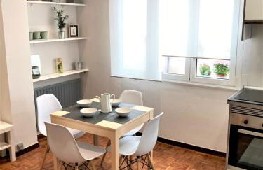 Tranquilidad y cercanía. WIFI. Parking incluido! - Foto 2