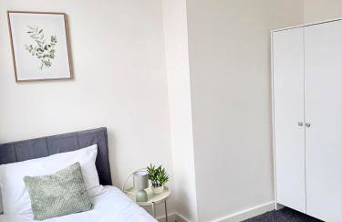 Deepdale House - Comfortable 2 Bedroom Home near Major Attractions in Preston - Photo 8