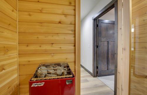 Luxurious Lead Vacation Rental with Private Hot Tub! - Foto 16