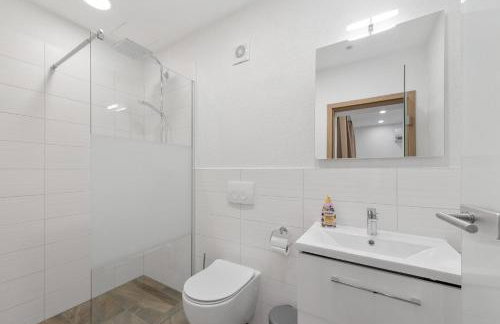 Grosse Luxus-Villa fur 12 Personen mit Pool, Jachuzzi und Meeresnähe - Foto 25