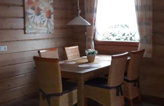 Apartment Gemütliches Blockhaus in Waldrandlage mit Sauna by Interhome - Foto 10