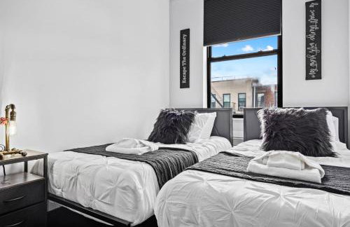 Rustic Chic 4BR for Groups - Bushwick's Finest Stay - Foto 16