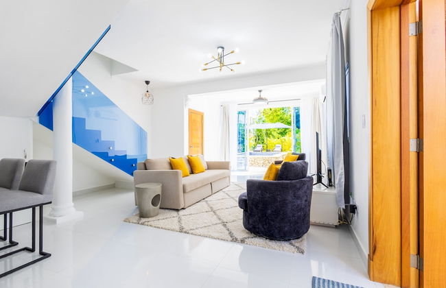 Relaxing 3-bedroom Villa With Pool Rooftop Jacuzzi in a Secluded Setting - Foto 10