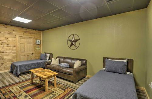 Cherry Lake Lodge with Hot Tub, Fire Pit and Game Room - Foto 27