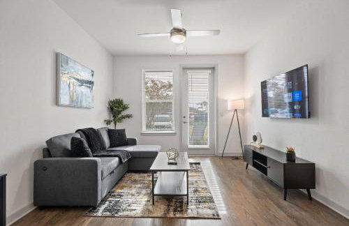 Cozy 1 BR Apt |King Bed| Pool |Gym| Close 2 Beach. - Foto 1