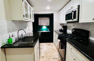 3 Bedroom Private First Floor Apartment in Marigny Sleeps 6 Walk to Frenchmen & Bourbon & French Quarter - Foto 6