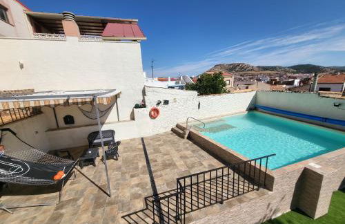 Casa Oasis Puertollano, una casa en un entorno rural en Puertollano, agradable, con Piscina en zona tranquila - Foto 6