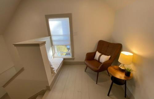 Totally renovated large family getaway! King bed - Foto 41