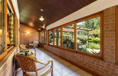 Casa na Granja Comary com piscina, churrasqueira e jacuzzi privativa - Foto 12