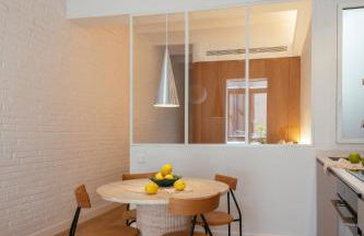 Newly Renovated Stylish Eixample - Great Location - Photo 13