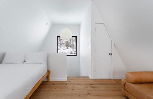 Modern A-Frame Catskills Hot Tub & Fireplace - Foto 46