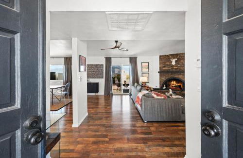 Mountain View Oasis - Private Pool, Game Room & Fire Pit Overlooking Coachella Valley - Foto 8