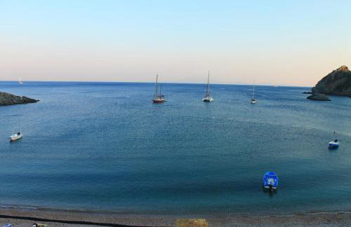 Elena Studios - Photo 28