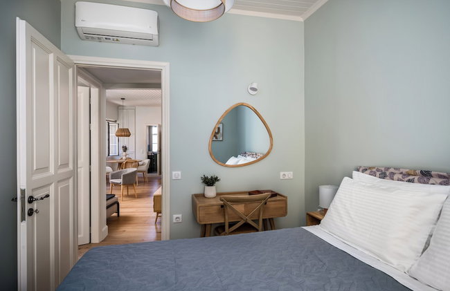 Petite Town Hall Apartment by Konnect, Old Corfu Town - Photo 28