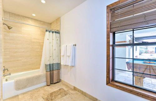 Pool and Putting Green Group Getaway in Glendale! - Foto 19