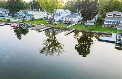 Family-Friendly Retreat on Gilletts Lake! - Foto 25