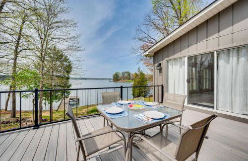 Lakefront Troutman House with Spectacular Sunsets! - Foto 1