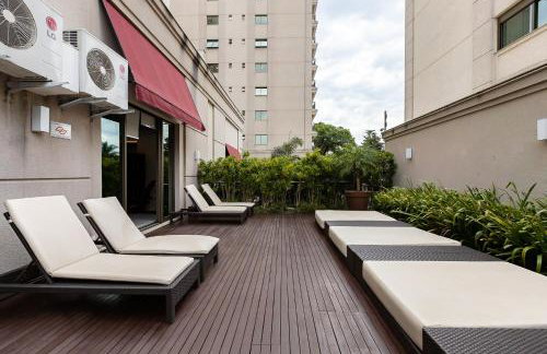 Luxuoso Apt Batel - 4 Minutos do Shopping Pátio Batel c/ Garagem, Piscina, Sauna e Academia - Foto 46