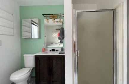 Remodeled, Spacious, Modern Retreat 5 BR, 3BA, 2KIT - Foto 37