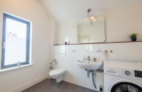 Grosse-Monteurwohnung-in-Villa-4-Zimmer-8-Personen-WLAN-TV-Kueche-Ahrensburg-Naehe-Hamburg-AGRP1202 - Photo 14
