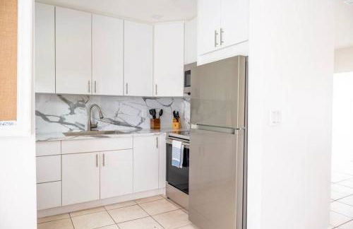 Coral Gables Home with POOL Near Airport. King beds - Foto 3