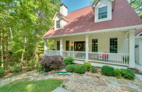 Helen Retreat with Hot Tub, 2 Mi to Downtown! - Foto 38