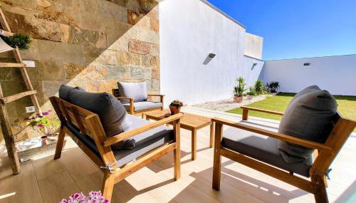 Alojamiento Rural Casa Praillo - Priego de Córdoba - Zamoranos - Foto 3, Garden, sunbed, Garden view