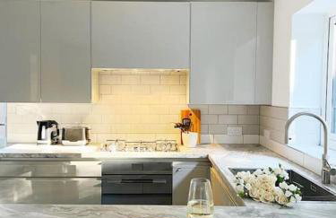 4 Bedroom House Coventry Sleep 7 with 3 Parking Spaces - Foto 22