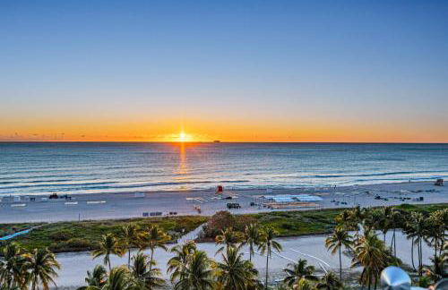 Crown Jewel of Ocean Drive- 2 story Penthouse, 4 Bedrooms & Private rooftop spa - Foto 21