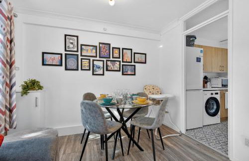 Comfy City Base with Free Parking Walk Everywhere - Foto 32